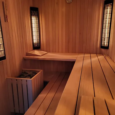 Baron Nyaraló Radeče